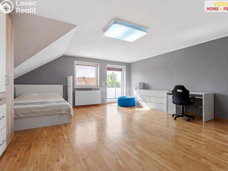 Sale family house Praha 12, Na Stráňkách č. 24