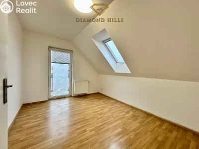 Pronájem bytu 3+KK Holubice, Lipová č. 2