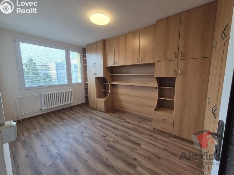 Pronájem bytu 3+1 Praha, Rašova 633/3 č. 5