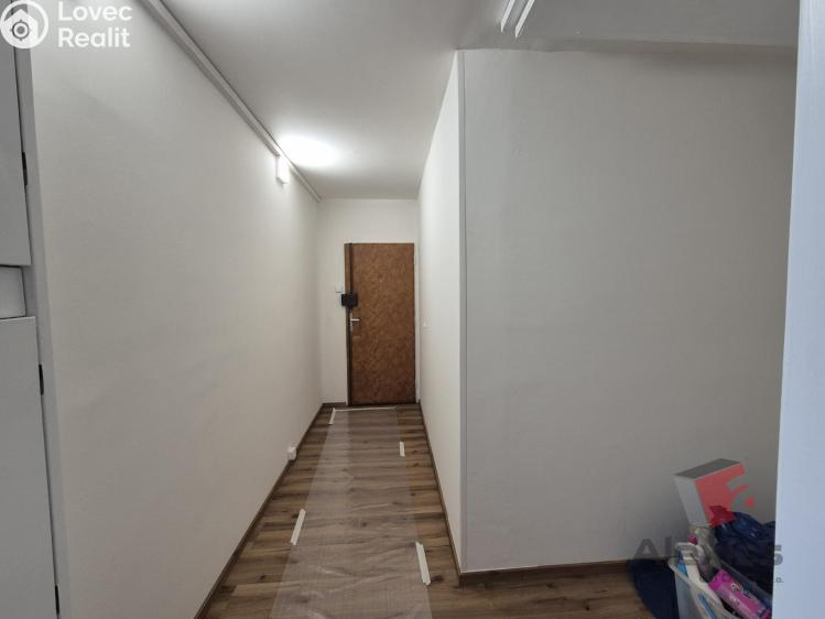 Pronájem bytu 3+1 Praha, Rašova 633/3 č. 9