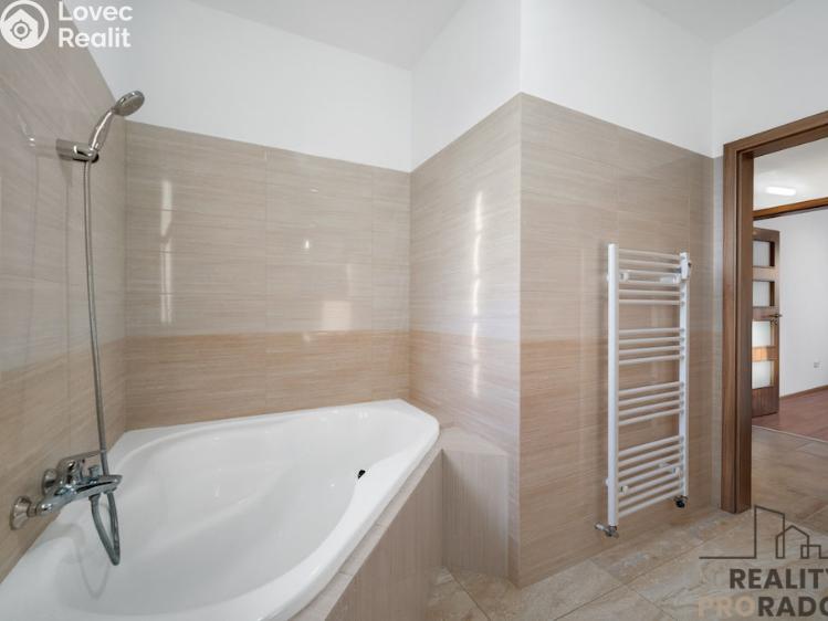 Pronájem bytu 2+KK Pardubice, V Ráji 528 č. 8