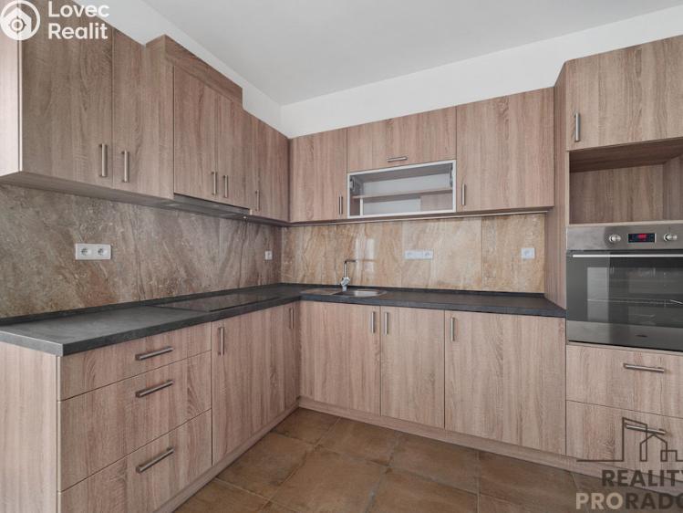 Pronájem bytu 2+KK Pardubice, V Ráji 528 č. 10