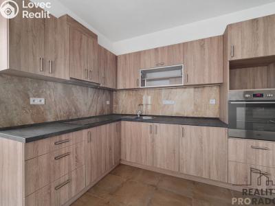 Аренда квартиры 2+KK Pardubice, V Ráji 528 č. 10