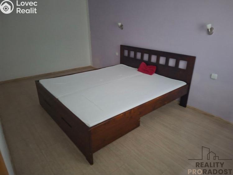 Pronájem bytu 2+KK Slaný, Na Chmelnici č. 6