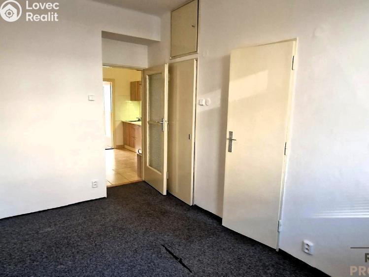 Pronájem bytu 3+KK Praha, Na dlouhém lánu č. 7