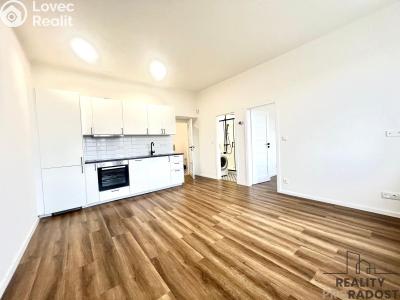 Аренда квартиры 2+KK Praha, Na Jezerce č. 4