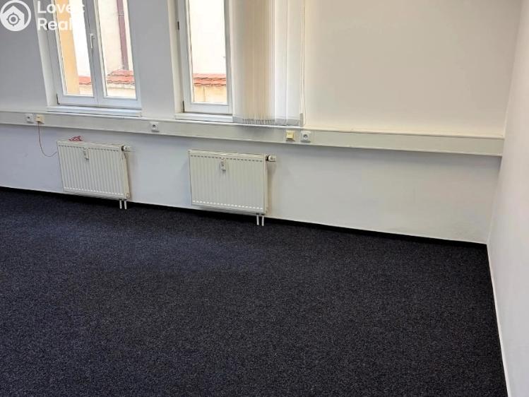 Pronájem kanceláře Praha, Karmelitská č. 4