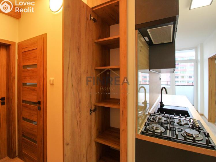 Sale apartment 3+1 Klášterec nad Ohří, Budovatelská 485 č. 11