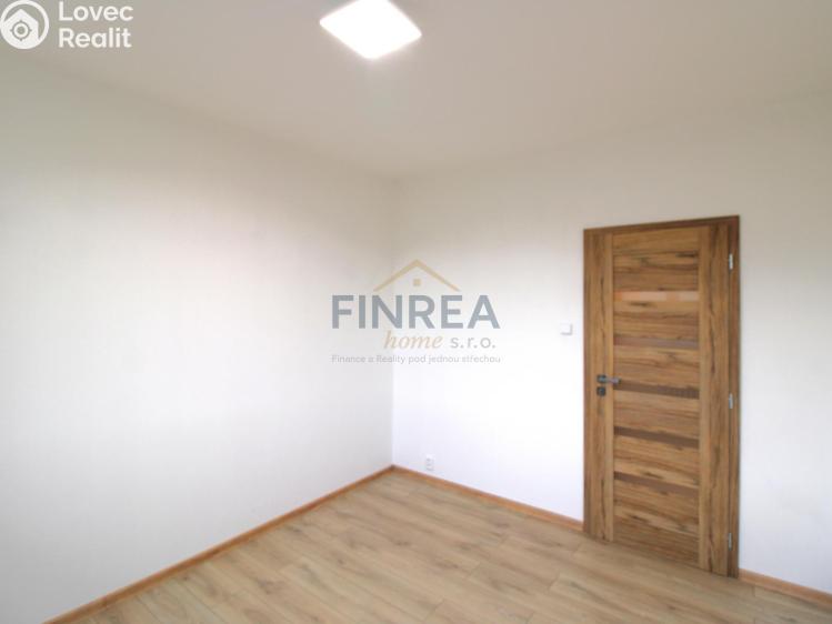 Sale apartment 3+1 Klášterec nad Ohří, Budovatelská 485 č. 16