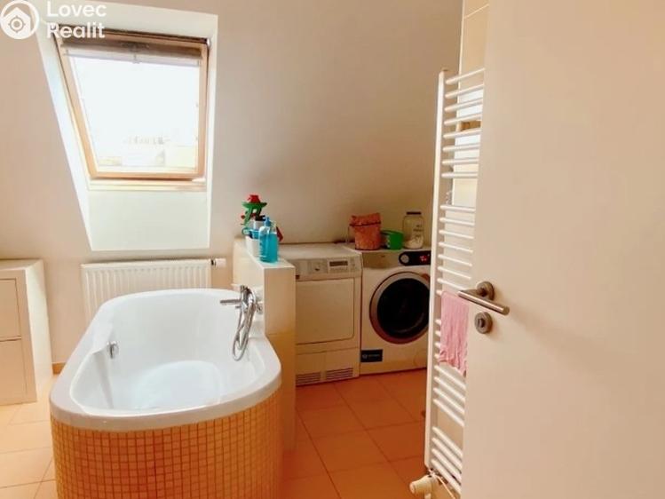 Pronájem bytu 3+KK Praha, Buchovcova č. 16