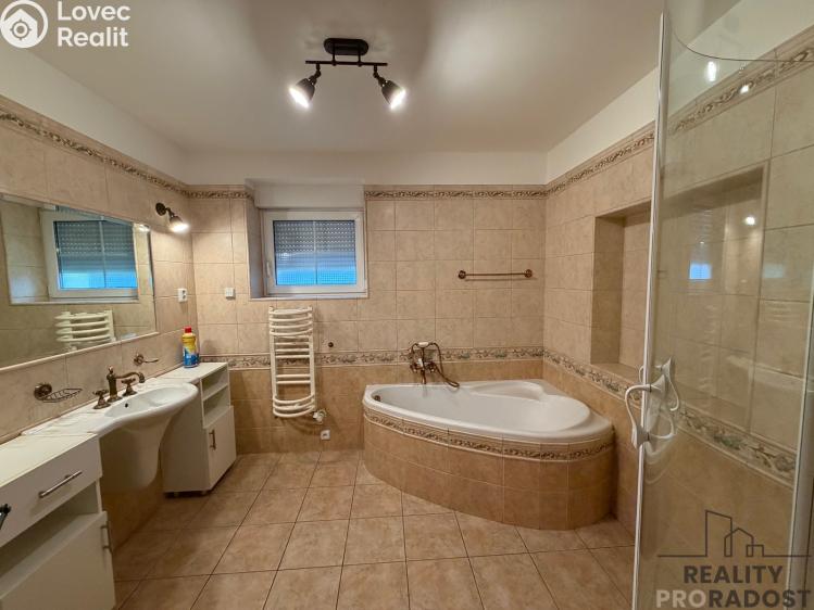 Prodej rodinného domu Praha, Draženovská č. 7