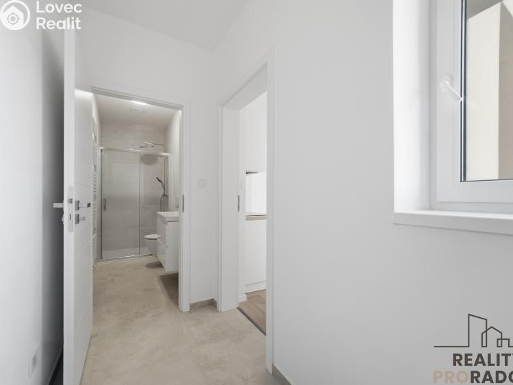 Pronájem bytu 2+KK Pardubice, Teplého 1375 č. 8