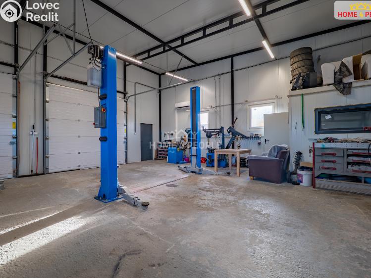 Sale commercial properties Rostoklaty č. 2