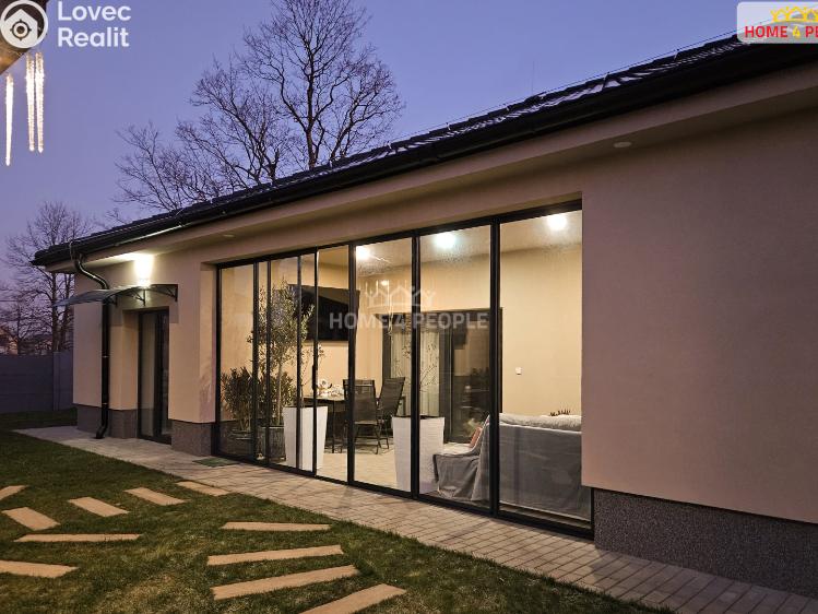 Sale commercial properties Rostoklaty č. 5