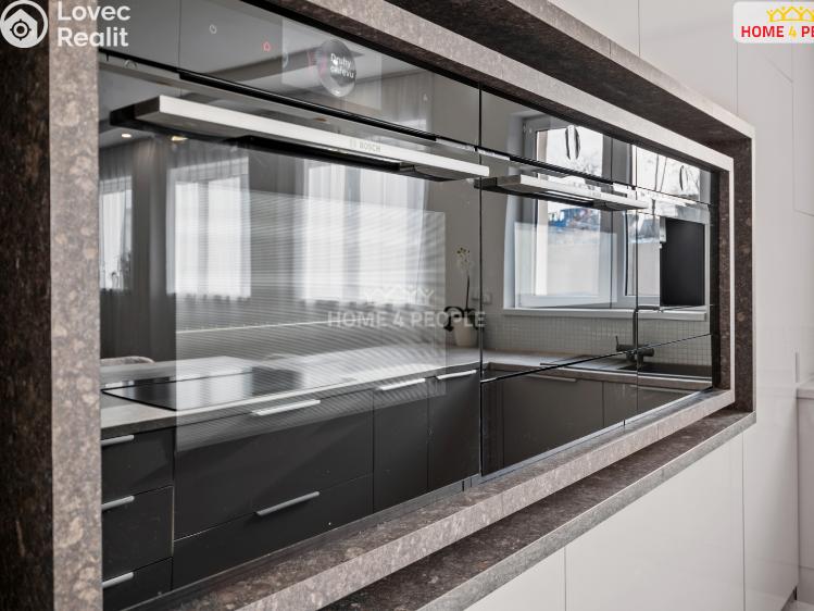 Sale commercial properties Rostoklaty č. 14