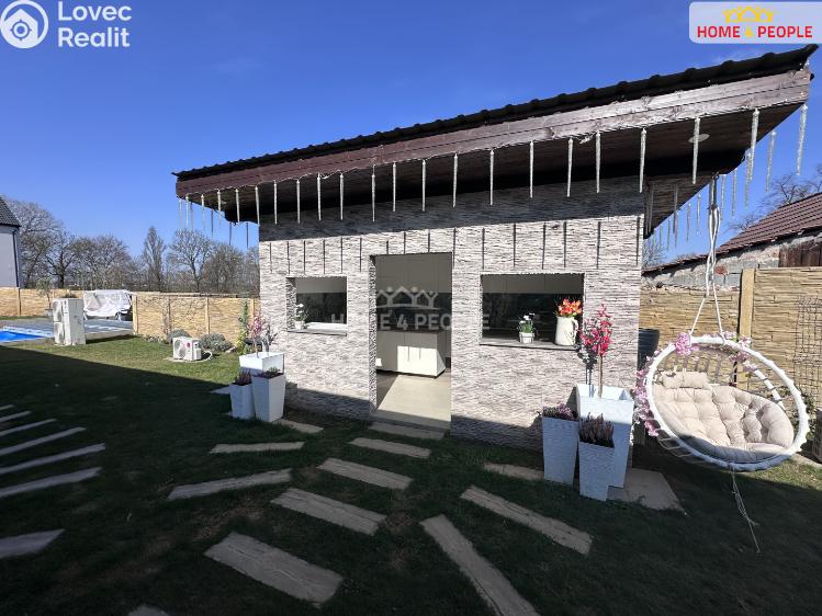 Sale commercial properties Rostoklaty č. 22