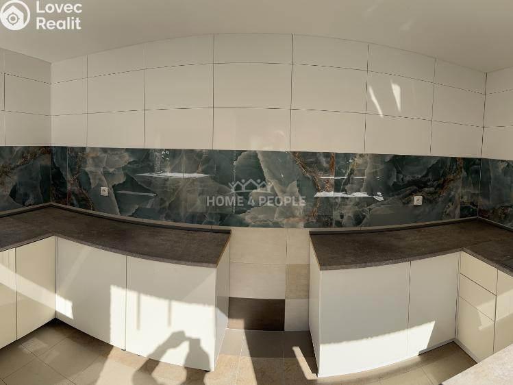 Sale commercial properties Rostoklaty č. 24