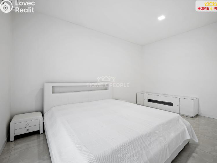 Sale commercial properties Rostoklaty č. 36