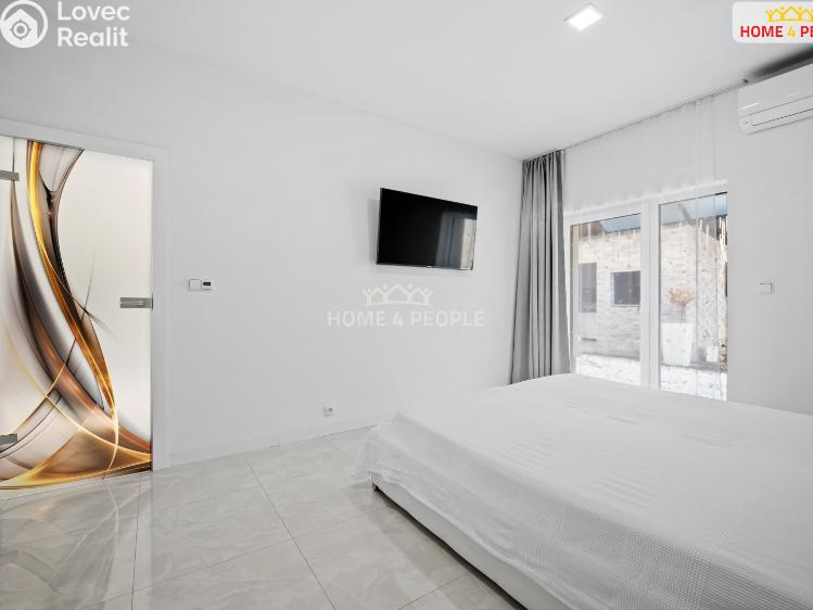 Sale commercial properties Rostoklaty č. 38