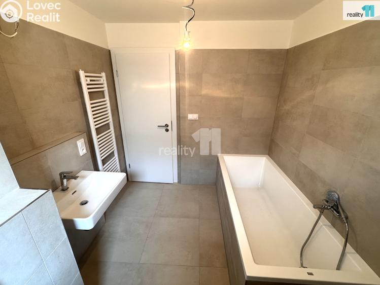 Pronájem bytu 1+KK Dobřichovice, Pražská č. 7