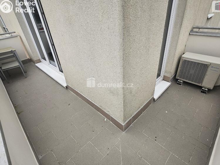 Pronájem bytu 2+KK Praha 10, Velenovského č. 9