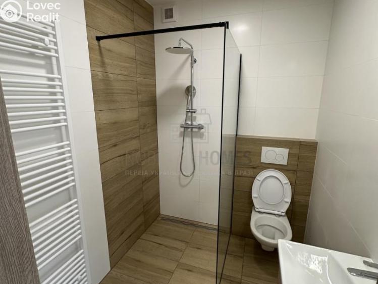 Pronájem bytu 1+KK Jenštejn, Kovářská č. 4