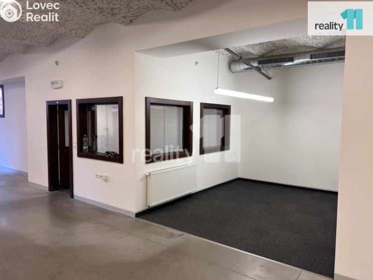 Rent warehouse Karlovy Vary, Chebská č. 2