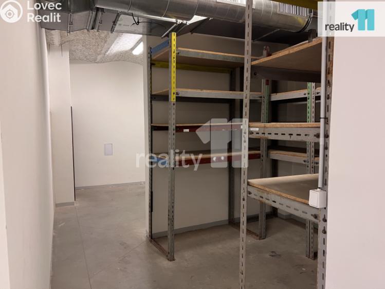 Rent warehouse Karlovy Vary, Chebská č. 7