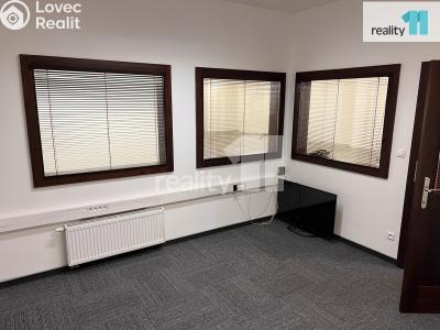 Rent warehouse Karlovy Vary, Chebská č. 3