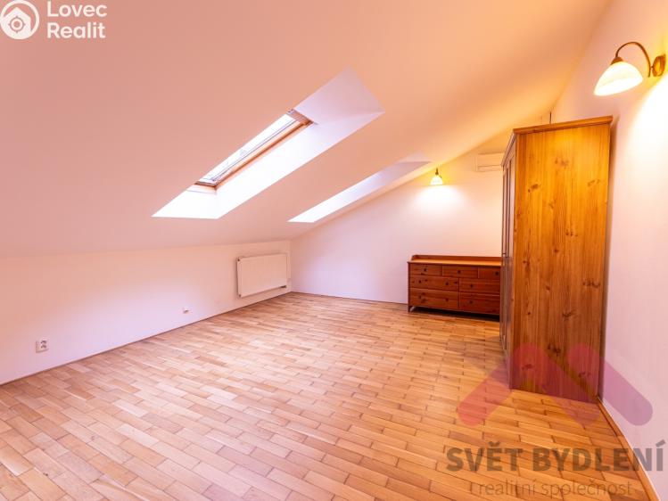 Pronájem bytu 2+KK Praha, Tomáškova 774/5 č. 4