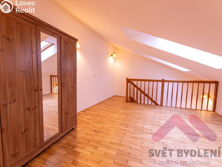 Pronájem bytu 2+KK Praha, Tomáškova 774/5 č. 6