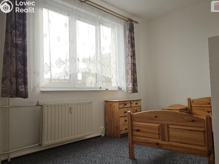 Pronájem bytu 1+KK Praha-Zličín, Nedašovská č. 3