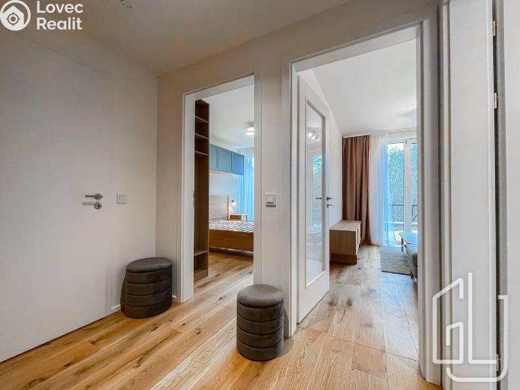 Pronájem bytu 2+KK Praha 5, Radlice, U Komína 369/10 č. 8