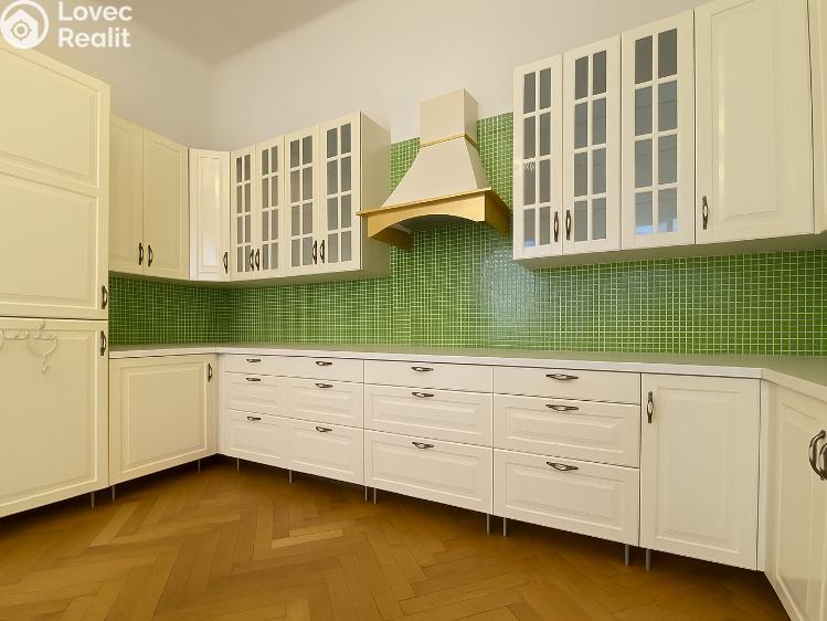 Продажа квартиры 4+KK Praha, Ovenecká 753/1 č. 4