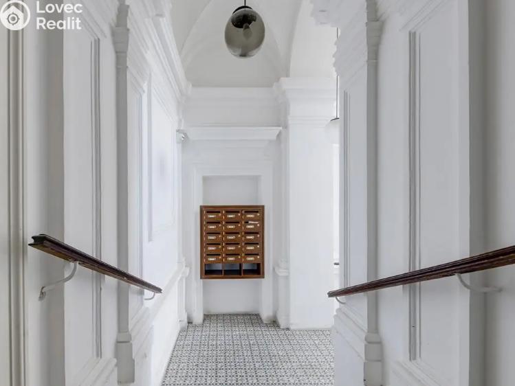 Продажа квартиры 4+KK Praha, Ovenecká 753/1 č. 9