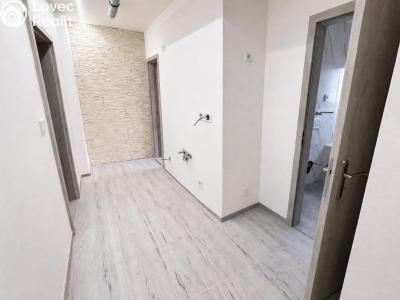 Pronájem bytu 3+1 Praha, Na Jarově č. 1