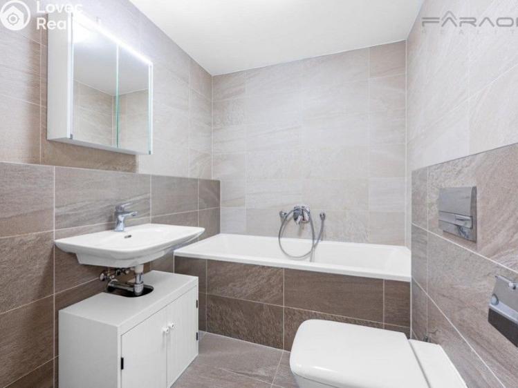 Rent apartment 2+KK Praha, Sanderova č. 8