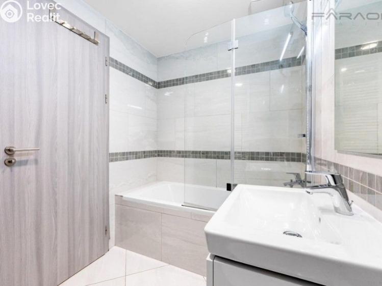 Sale apartment 2+KK Praha, Klapálkova č. 11