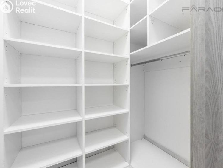 Sale apartment 2+KK Praha, Klapálkova č. 14