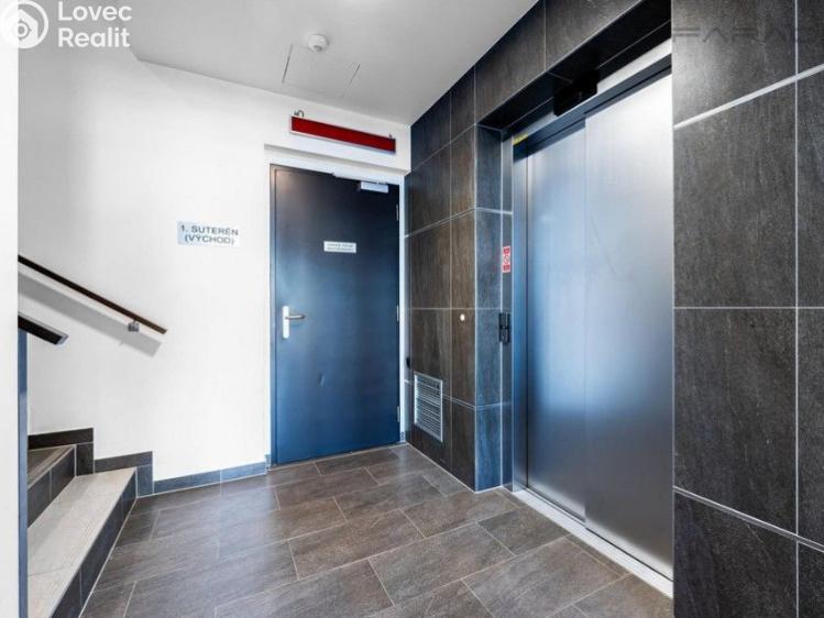 Sale apartment 2+KK Praha, Klapálkova č. 16