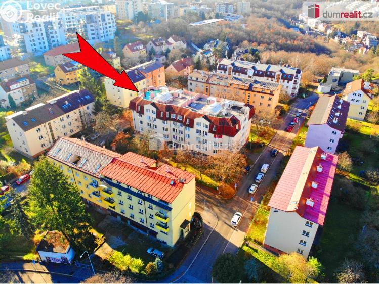 Pronájem garáže Praha 5, náměstí Josefa Machka č. 6