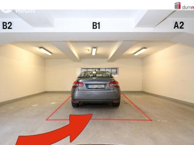 Pronájem garáže Praha 5, náměstí Josefa Machka č. 1