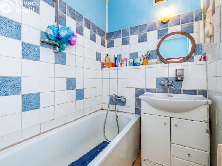 Sale apartment 2+1 Most, tř. Budovatelů 2386/26 č. 6