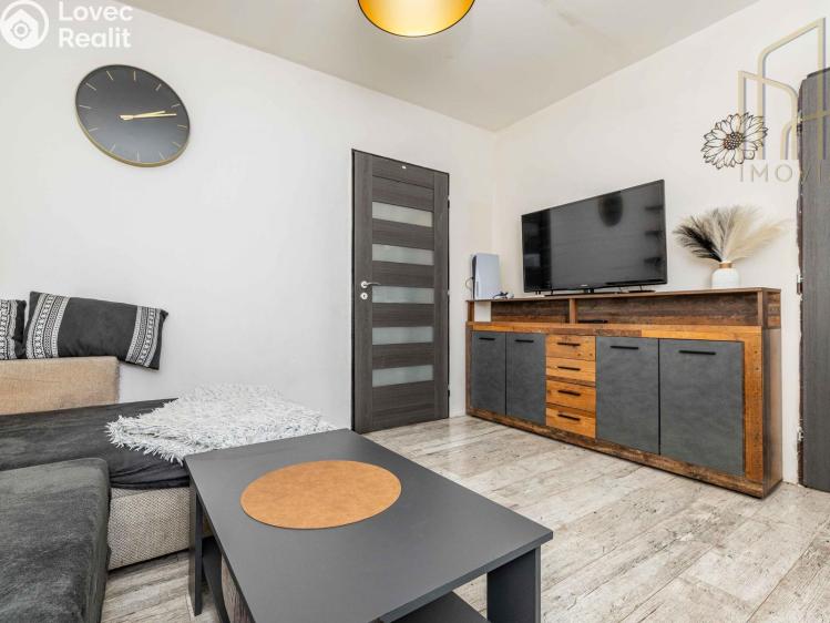 Sale apartment 2+1 Most, Mladé gardy 2729/2 č. 8