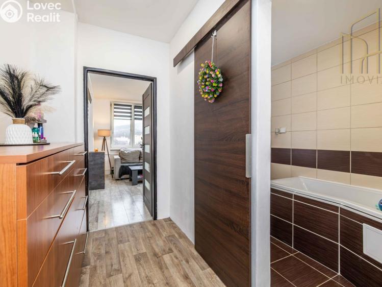 Sale apartment 2+1 Most, Mladé gardy 2729/2 č. 21