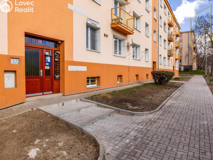 Sale apartment 2+1 Most, Mladé gardy 2729/2 č. 30