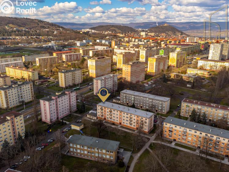 Sale apartment 2+1 Most, Mladé gardy 2729/2 č. 37