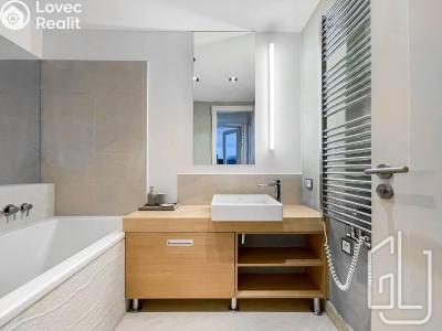 Pronájem bytu 2+KK Praha, Rohanské nábřeží č. 6