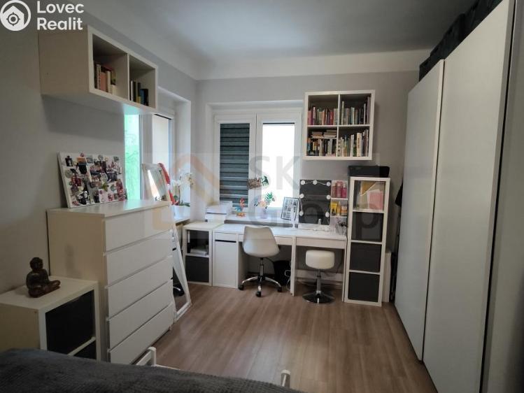 Prodej bytu 2+KK Karlovy Vary, Čankovská 675/59 č. 9