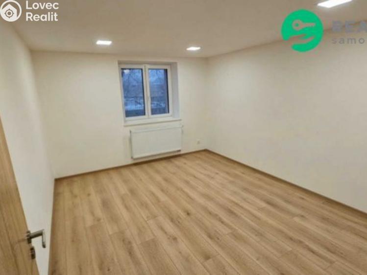 Pronájem bytu 3+KK Olomouc, Erenburgova č. 8